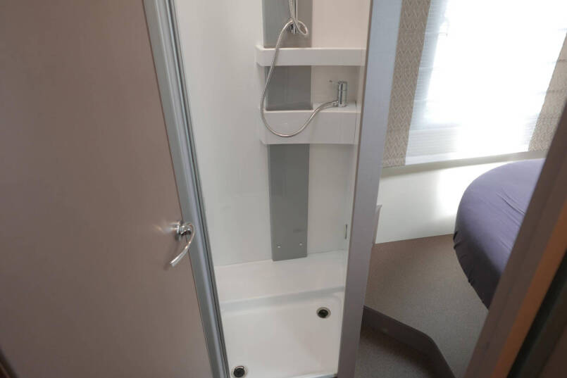 Bürstner Lyseo 736 Privilege | Automaat | Levelsysteem | Face to face | 46