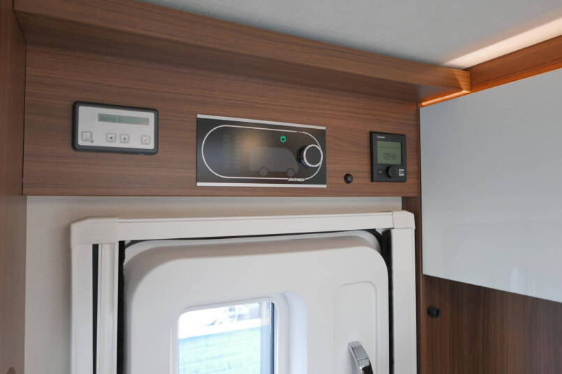 Hymer BMC-T 680 | Lithium | Levelsysteem | Mercedes 32