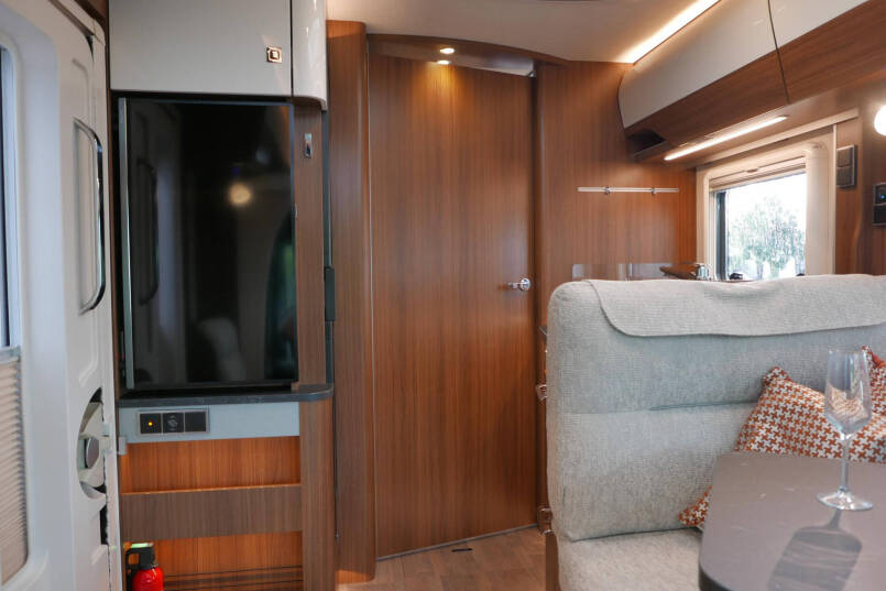 Hymer BMC-T 680 | Lithium | Levelsysteem | Mercedes 38