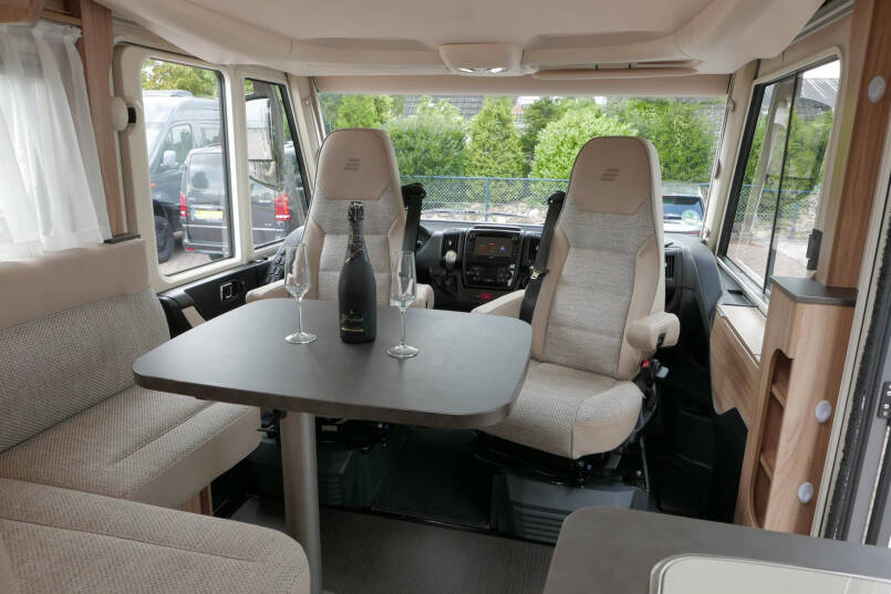 Hymer Exsis-I 588 | Automaat | Levelsysteem | Vol Optie 23