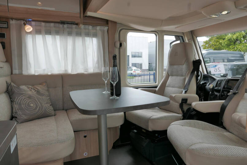 Hymer Exsis-I 588 | Automaat | Levelsysteem | Vol Optie 26