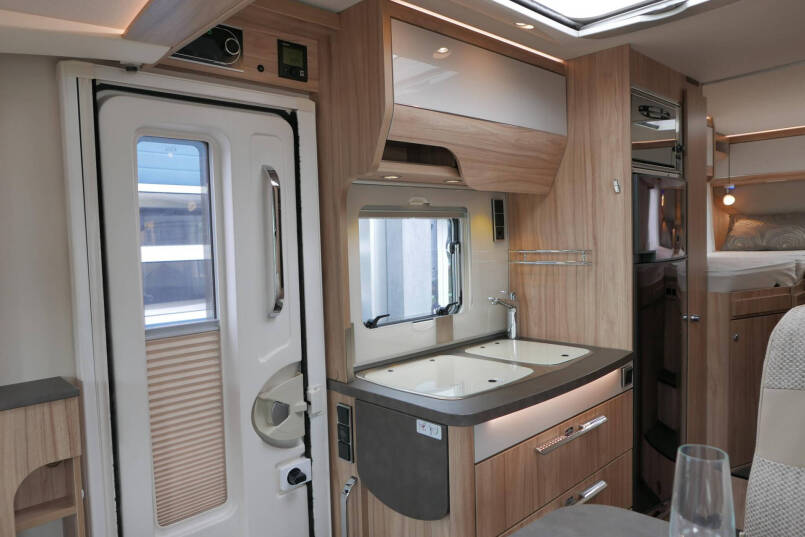 Hymer Exsis-I 588 | Automaat | Levelsysteem | Vol Optie 30