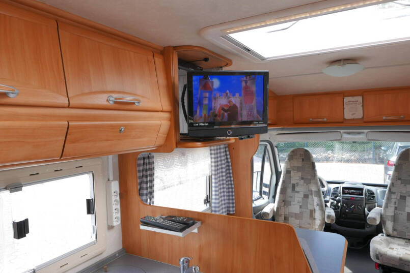 Adria Adriatik | Coral | 650 SP | Weinig km | 33