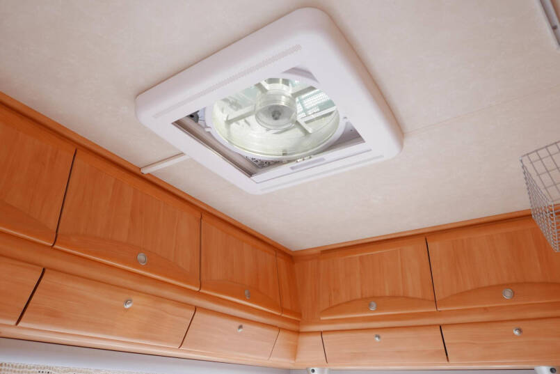 Adria Adriatik | Coral | 650 SP | Weinig km | 41
