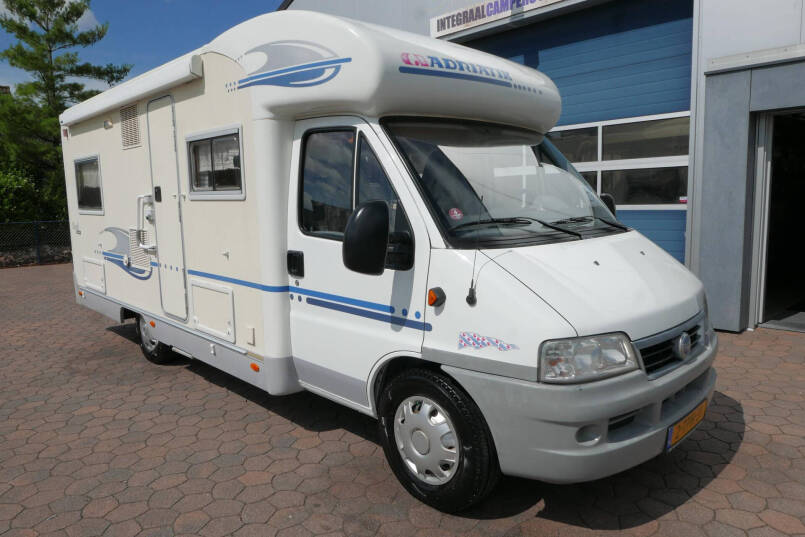 Adria Adriatik | Coral | 650 SP | Weinig km | 4