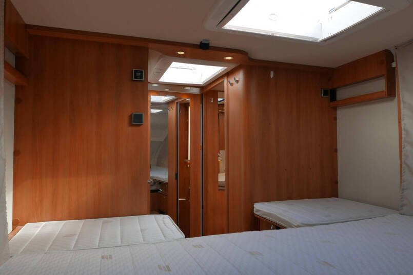Hymer B-SL 634 Duo Mobil | Luchtvering | Levelsysteem | Lithium 29