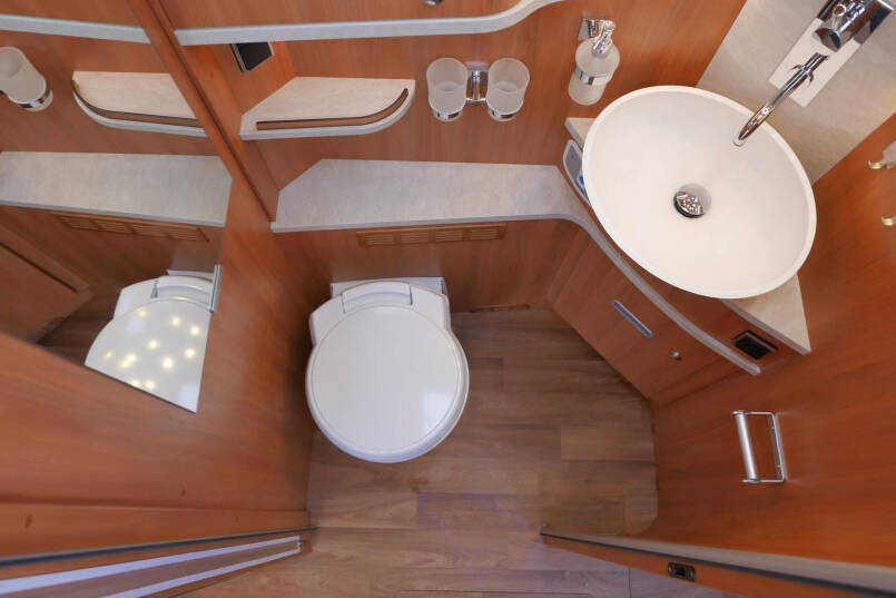 Hymer B-SL 634 Duo Mobil | Luchtvering | Levelsysteem | Lithium 40