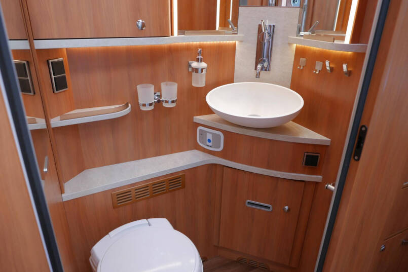Hymer B-SL 634 Duo Mobil | Luchtvering | Levelsysteem | Lithium 41