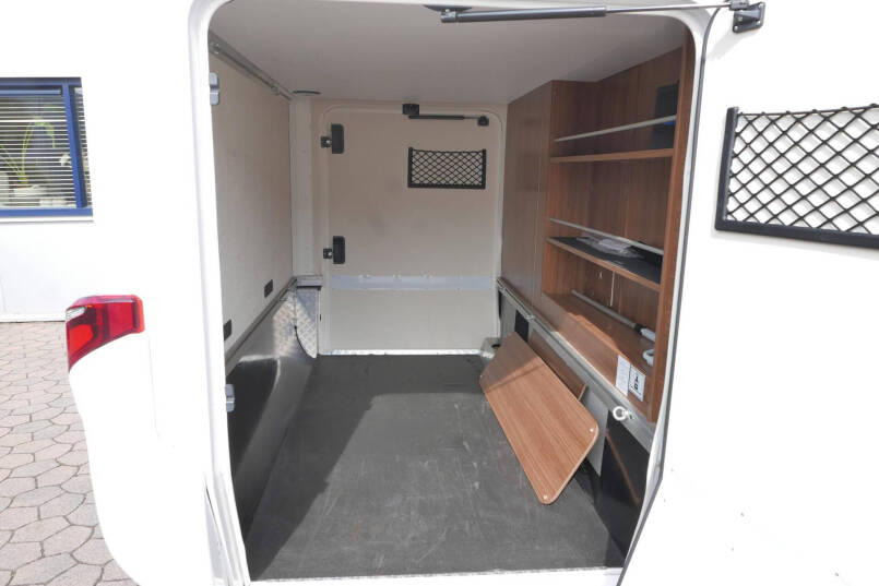 Hymer BMC-I 580 | Mercedes-Benz | 9G automaat | Enkele bedden | Lithium 11