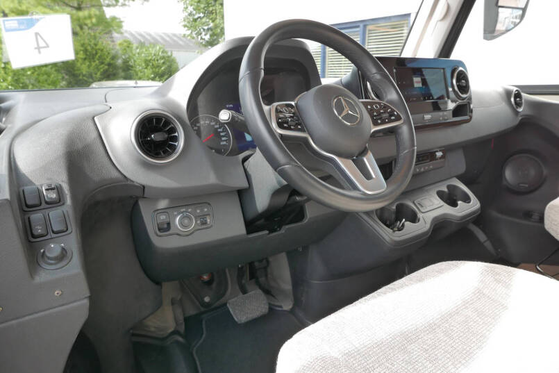 Hymer BMC-I 580 | Mercedes-Benz | 9G automaat | Enkele bedden | Lithium 20