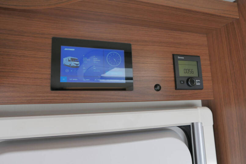 Hymer BMC-I 580 | Mercedes-Benz | 9G automaat | Enkele bedden | Lithium 30