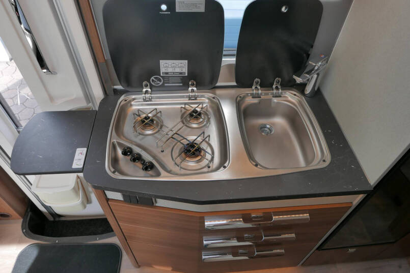 Hymer BMC-I 580 | Mercedes-Benz | 9G automaat | Enkele bedden | Lithium 33