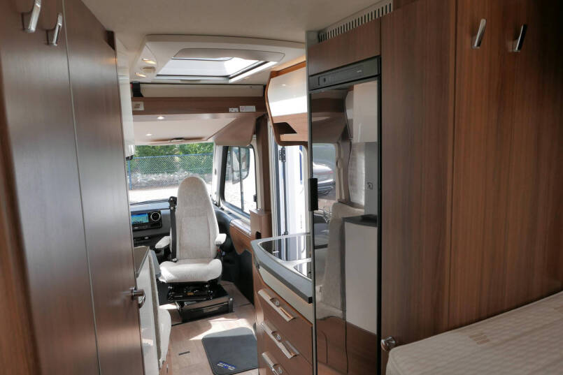 Hymer BMC-I 580 | Mercedes-Benz | 9G automaat | Enkele bedden | Lithium 41