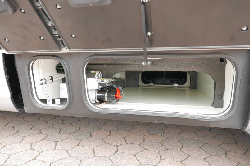 Hymer BML-I 780 | Levelsysteem | Lithium | Leer | Schotel | 16