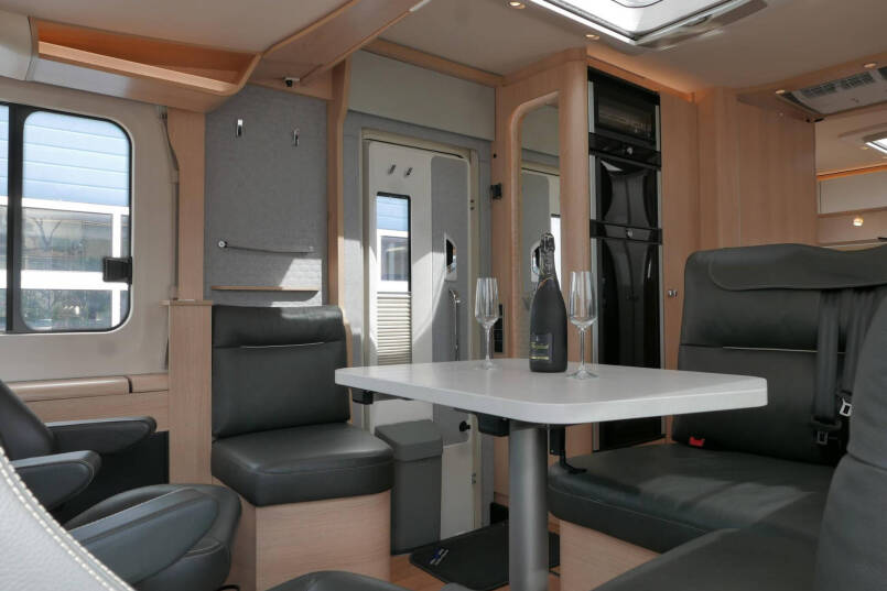 Hymer BML-I 780 | Levelsysteem | Lithium | Leer | Schotel | 31