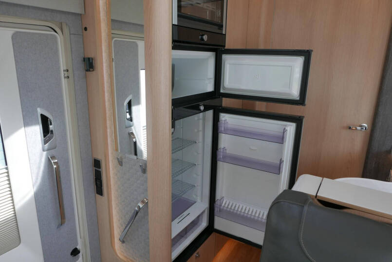 Hymer BML-I 780 | Levelsysteem | Lithium | Leer | Schotel | 38