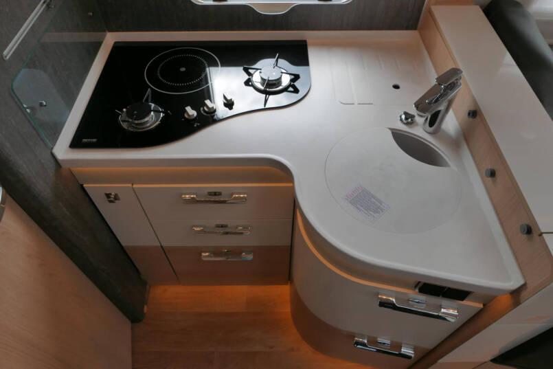 Hymer BML-I 780 | Levelsysteem | Lithium | Leer | Schotel | 42