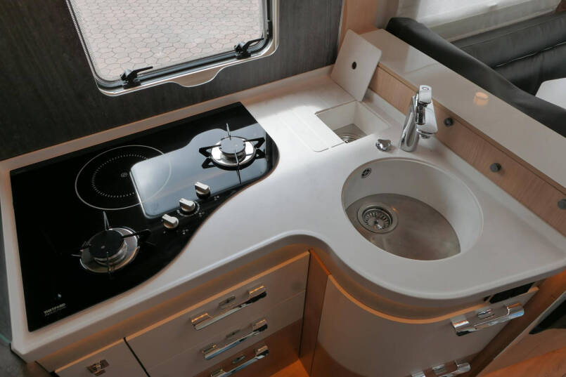 Hymer BML-I 780 | Levelsysteem | Lithium | Leer | Schotel | 43