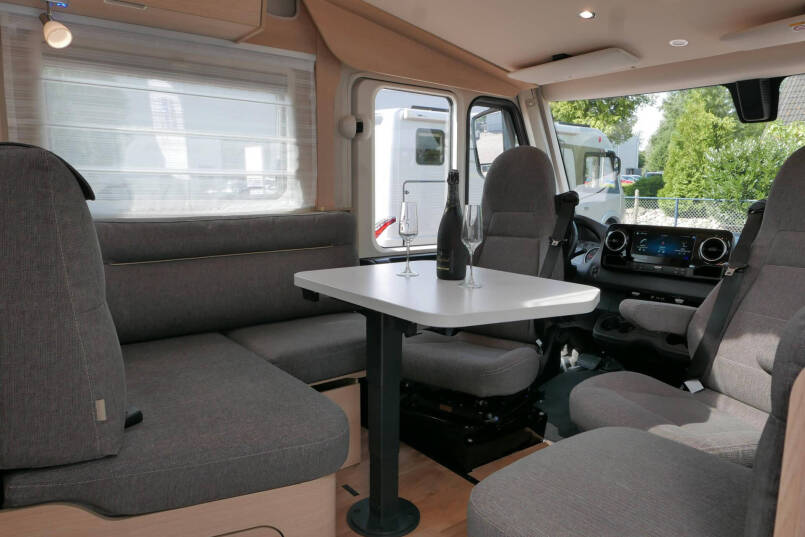 Hymer BMC-I 600 WhiteLine | Lithium | omvormer | Solar | Airco | Mercedes | 23