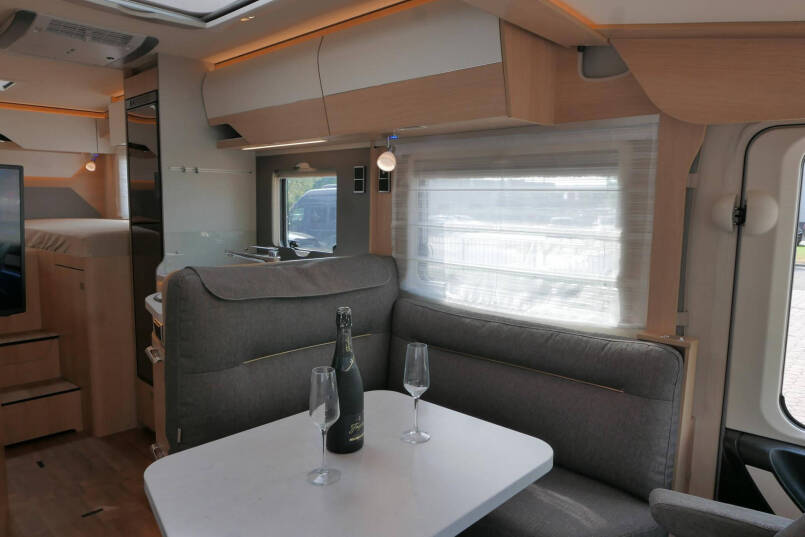 Hymer BMC-I 600 WhiteLine | Lithium | omvormer | Solar | Airco | Mercedes | 27