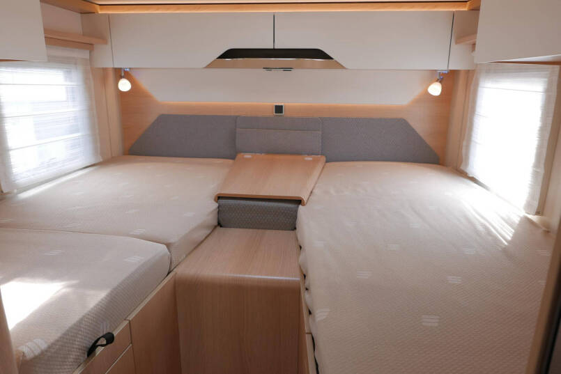 Hymer BMC-I 600 WhiteLine | Lithium | omvormer | Solar | Airco | Mercedes | 36