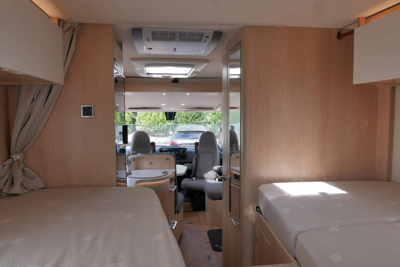 Hymer BMC-I 600 WhiteLine | Lithium | omvormer | Solar | Airco | Mercedes | 42