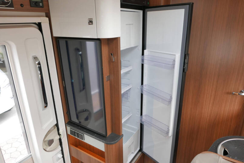 Hymer BMC-T 680 | AL-KO 4430 chassis | 177 pk automaat | Lithium | 39