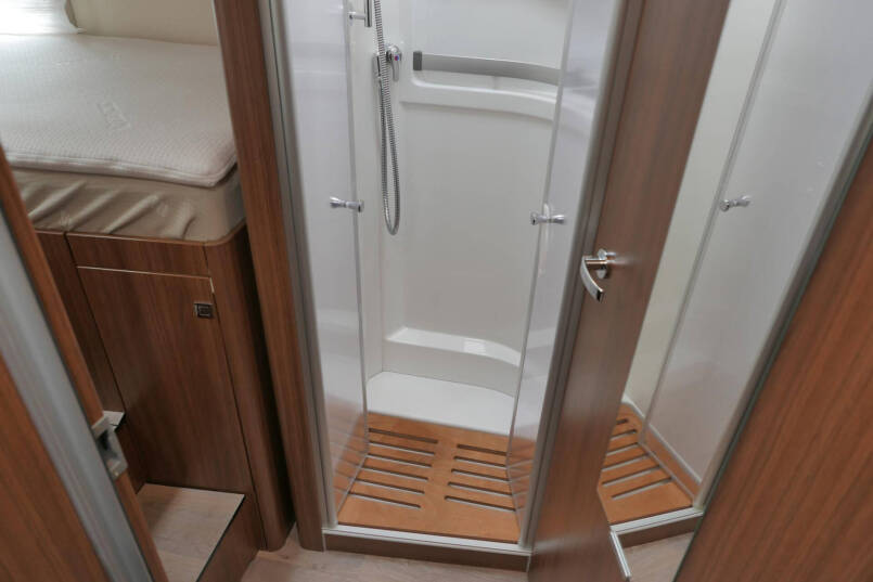 Hymer BMC-T 680 | AL-KO 4430 chassis | 177 pk automaat | Lithium | 49