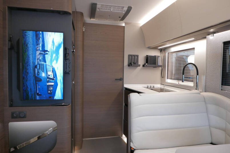 Adria Supersonic 780 SL | Levelsysteem | Lithium | Enkele bedden | Airco 38