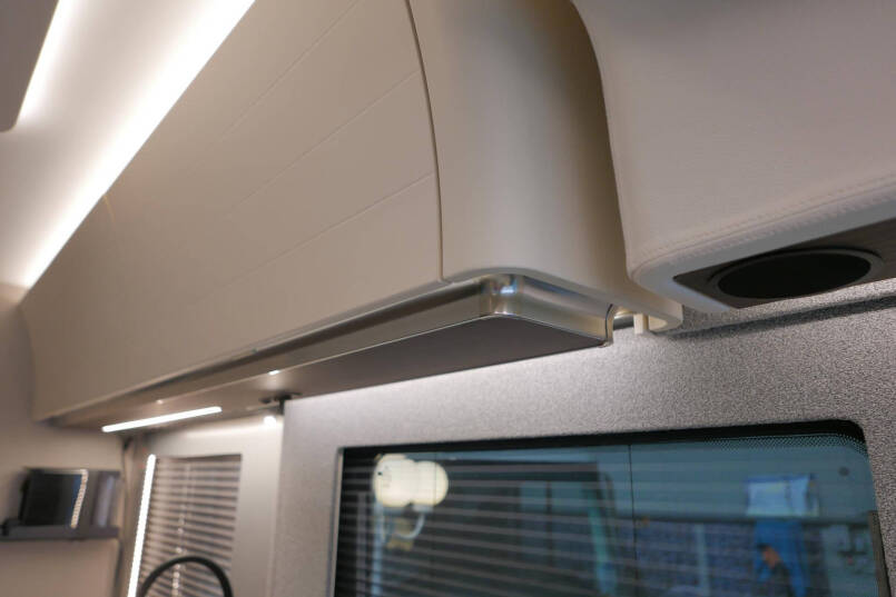 Adria Supersonic 780 SL | Levelsysteem | Lithium | Enkele bedden | Airco 42