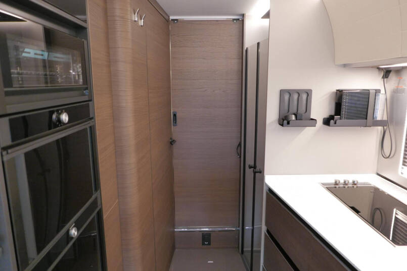 Adria Supersonic 780 SL | Levelsysteem | Lithium | Enkele bedden | Airco 47