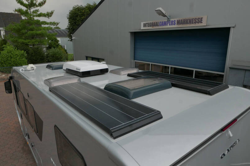 Adria Supersonic 780 SL | Levelsysteem | Lithium | Enkele bedden | Airco 71