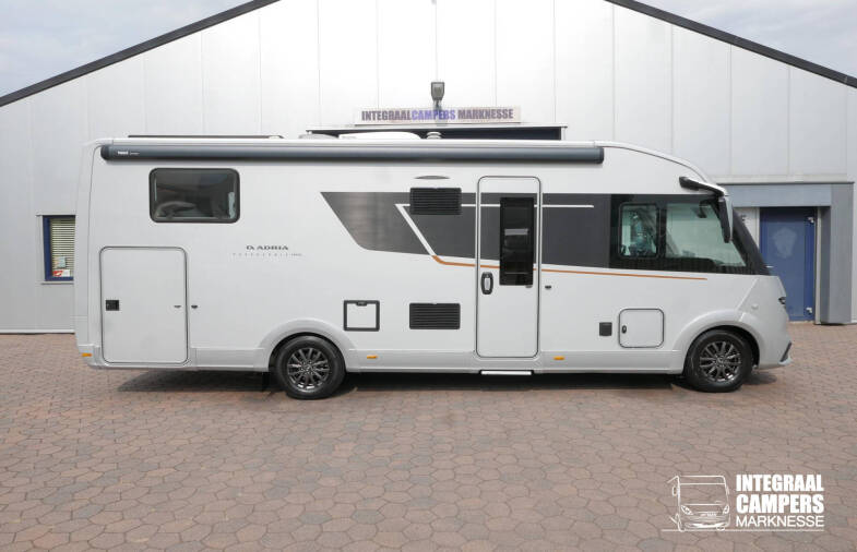 Adria Supersonic 780 SL | Levelsysteem | Lithium | Enkele bedden | Airco