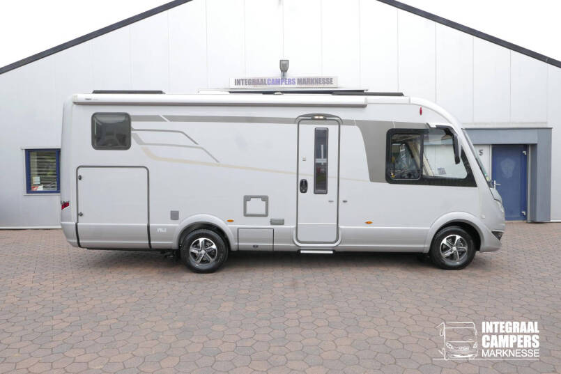 Hymer B-SL 674 SupremeLine | Bovenkastjes | 180 pk 9G Automaat | Levelsysteem 0