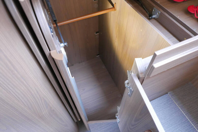 Hymer B-SL 674 SupremeLine | Bovenkastjes | 180 pk 9G Automaat | Levelsysteem 50