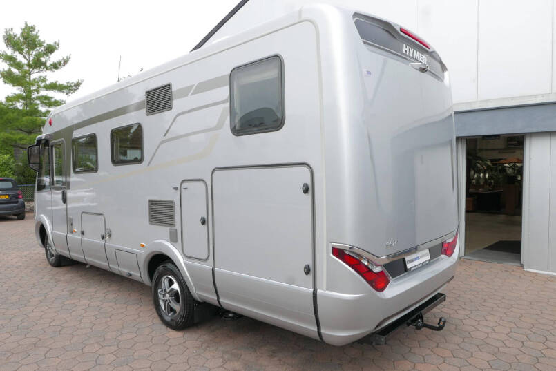 Hymer B-SL 674 SupremeLine | Bovenkastjes | 180 pk 9G Automaat | Levelsysteem 5