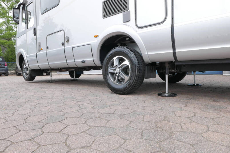 Hymer B-SL 674 SupremeLine | Bovenkastjes | 180 pk 9G Automaat | Levelsysteem 6