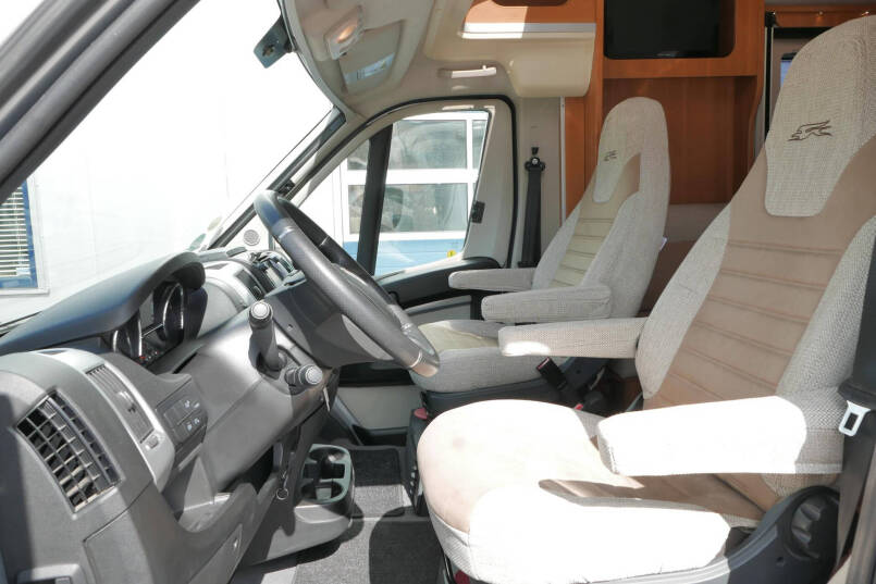 Laika Ecovip 309 | Enkele bedden | 6.99m | Zonnepaneel | Schotel 17