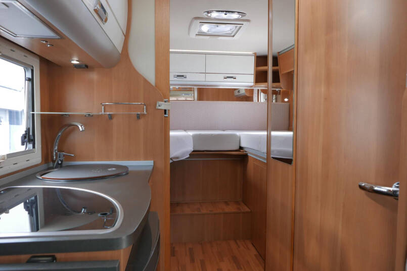 Laika Ecovip 309 | Enkele bedden | 6.99m | Zonnepaneel | Schotel 37