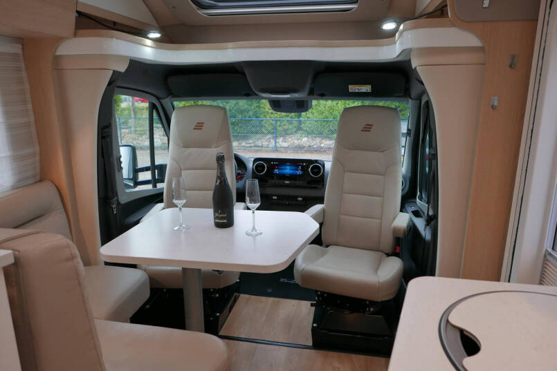 Hymer BMC-T 580 | 4430 Chassis | Levelsysteem | Oven | Enkele bedden 24