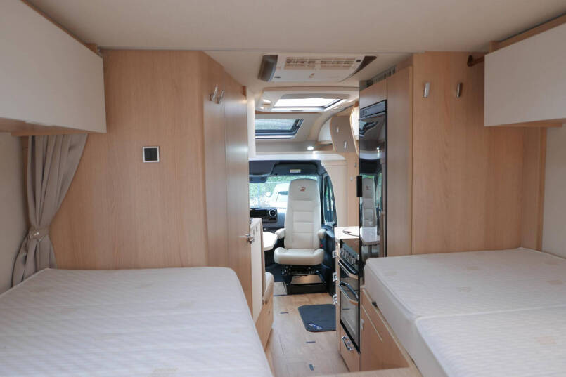Hymer BMC-T 580 | 4430 Chassis | Levelsysteem | Oven | Enkele bedden 46