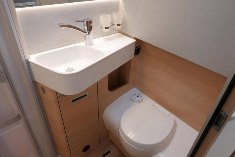 Hymer BMC-T 580 | 4430 Chassis | Levelsysteem | Oven | Enkele bedden 49