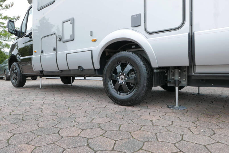 Hymer BMC-T 580 | 4430 Chassis | Levelsysteem | Oven | Enkele bedden 6