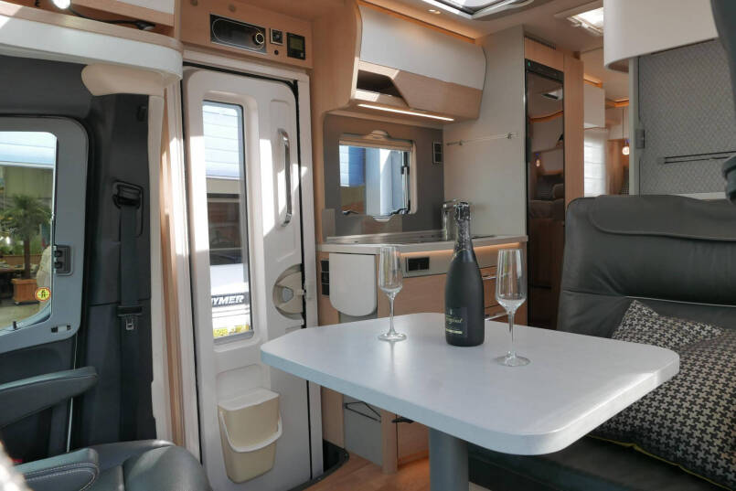 Hymer BMC-T 580 | 4430 chassis | Enkele bedden | Lithium | 26