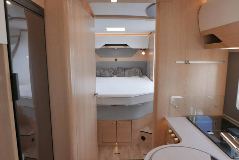 Hymer BMC-T 690 | Mercedes | 280 Ah Lithium | Queensbed | 35