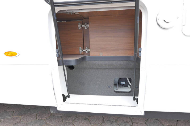 Hymer BMC-I 580 | Mercedes-Benz | 9G automaat | Enkele bedden | Levelsysteem | 15