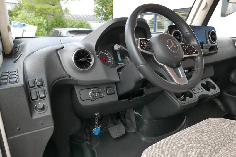 Hymer BMC-I 580 | Mercedes-Benz | 9G automaat | Enkele bedden | Levelsysteem | 19