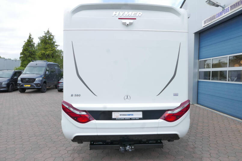 Hymer BMC-I 580 | Mercedes-Benz | 9G automaat | Enkele bedden | Levelsysteem | 2