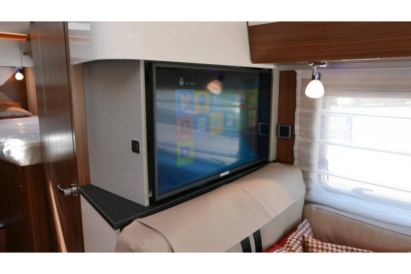 Hymer BMC-I 580 | Mercedes-Benz | 9G automaat | Enkele bedden | Levelsysteem | 29