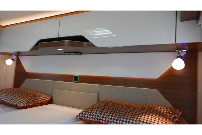 Hymer BMC-I 580 | Mercedes-Benz | 9G automaat | Enkele bedden | Levelsysteem | 43